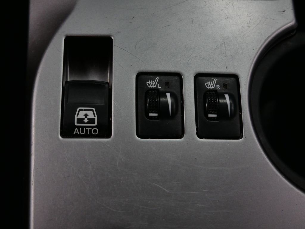 Thumbnail: 2020 Toyota 4Runner - 37