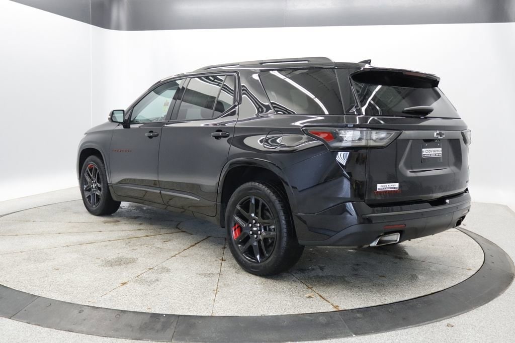 Thumbnail: 2021 Chevrolet Traverse - 3