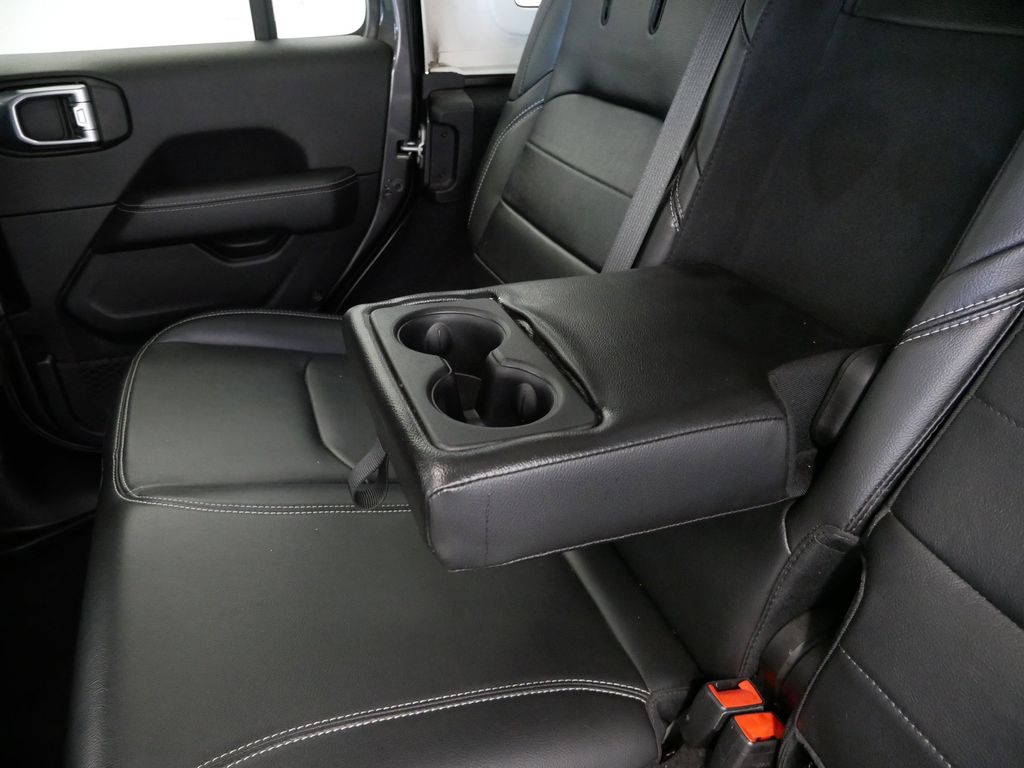 Thumbnail: 2022 Jeep Wrangler - 12