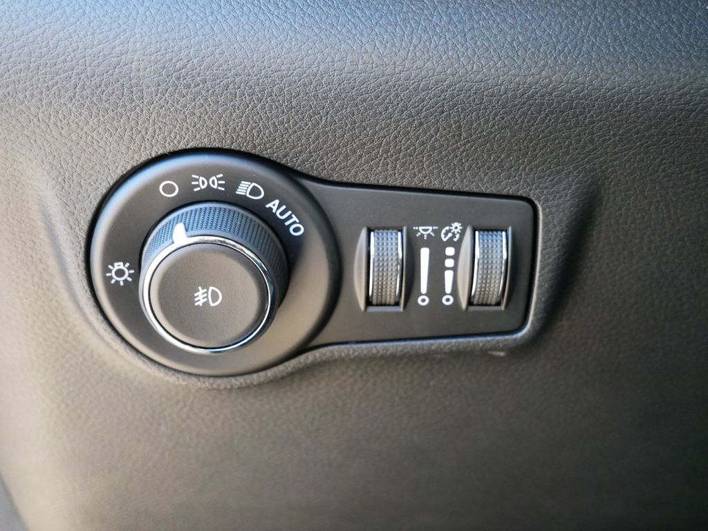 Thumbnail: 2026 Jeep Compass - 36