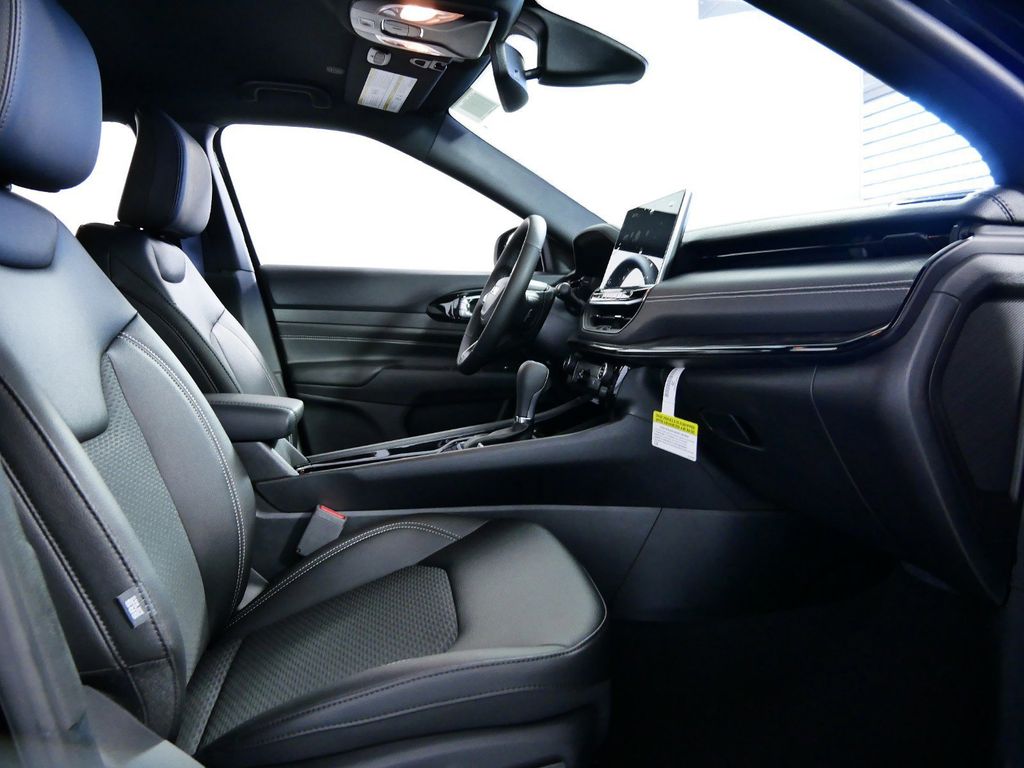 Thumbnail: 2024 Jeep Compass - 20