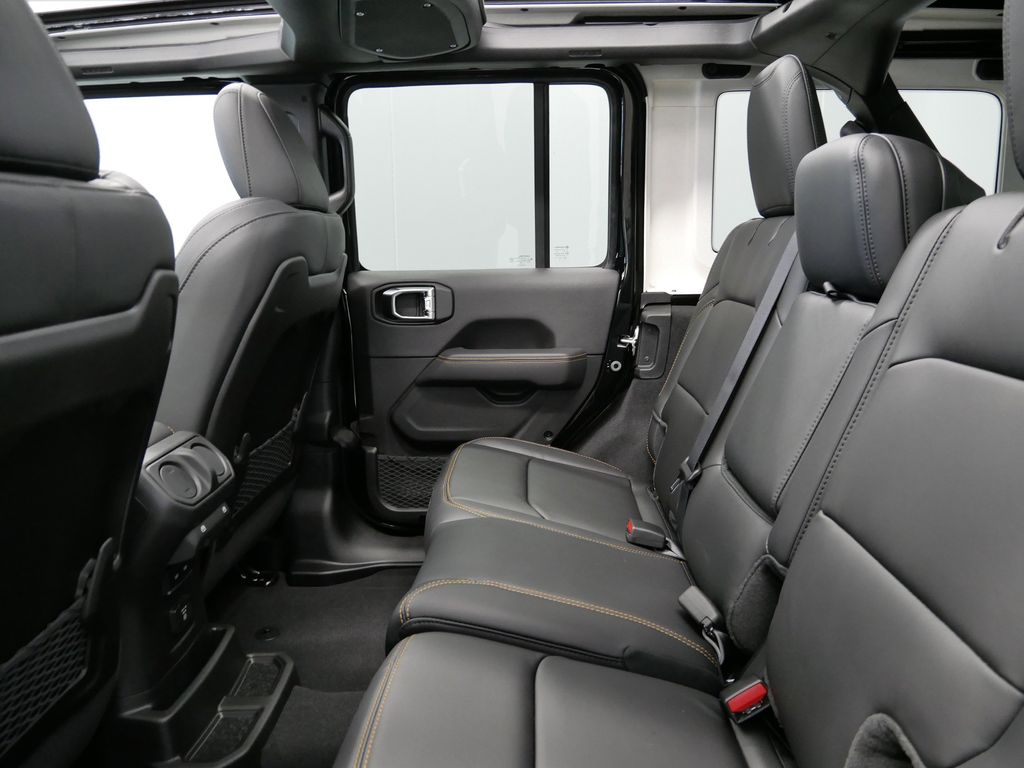 Thumbnail: 2025 Jeep Wrangler - 24