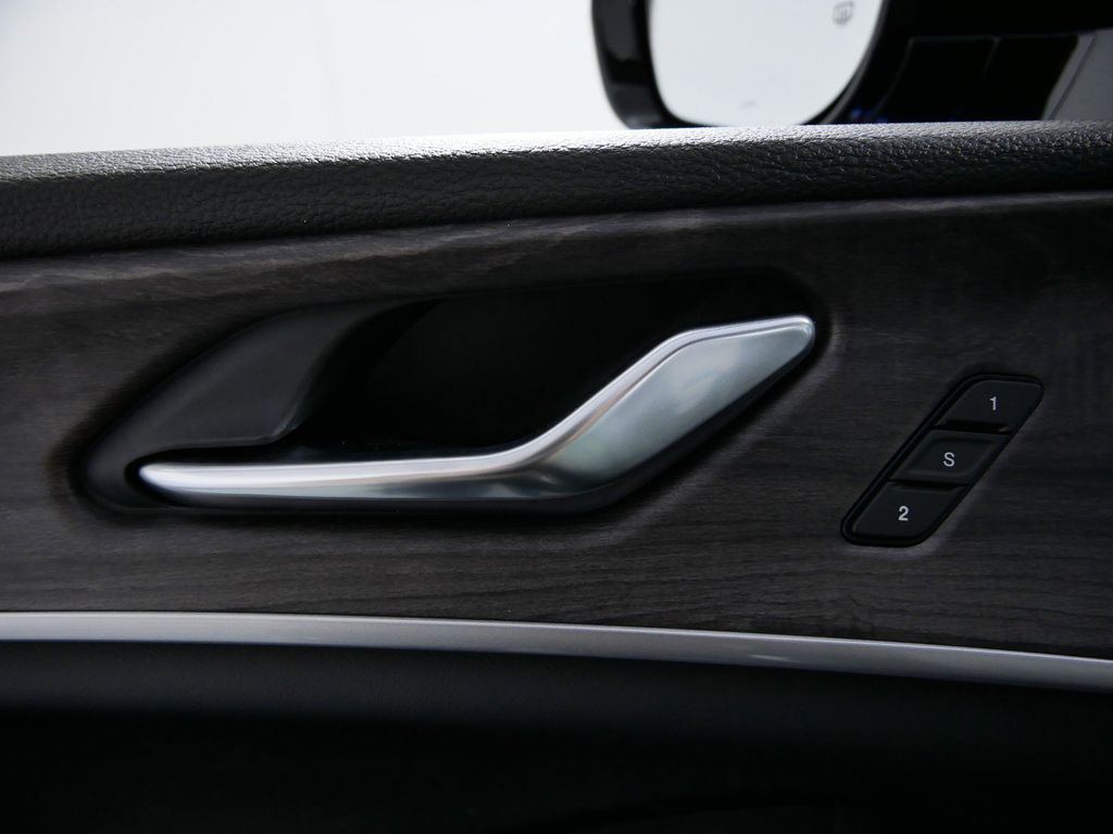 Thumbnail: 2025 Jeep Grand Cherokee - 29