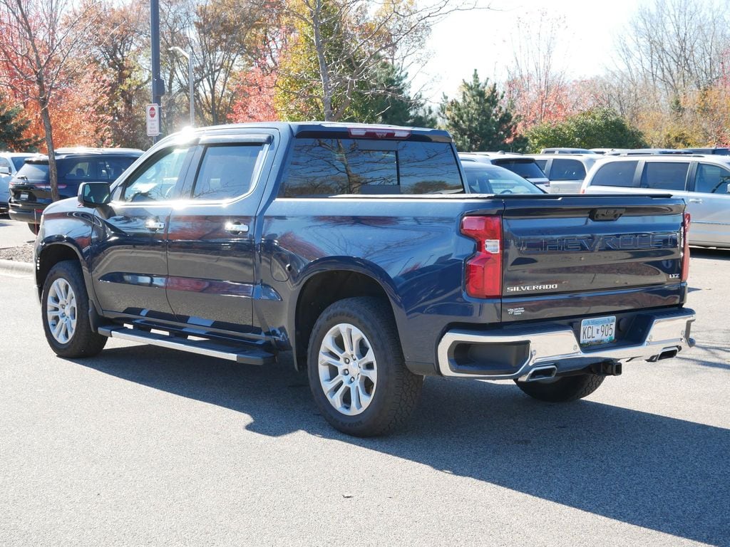 Thumbnail: 2022 Chevrolet Silverado 1500 - 3