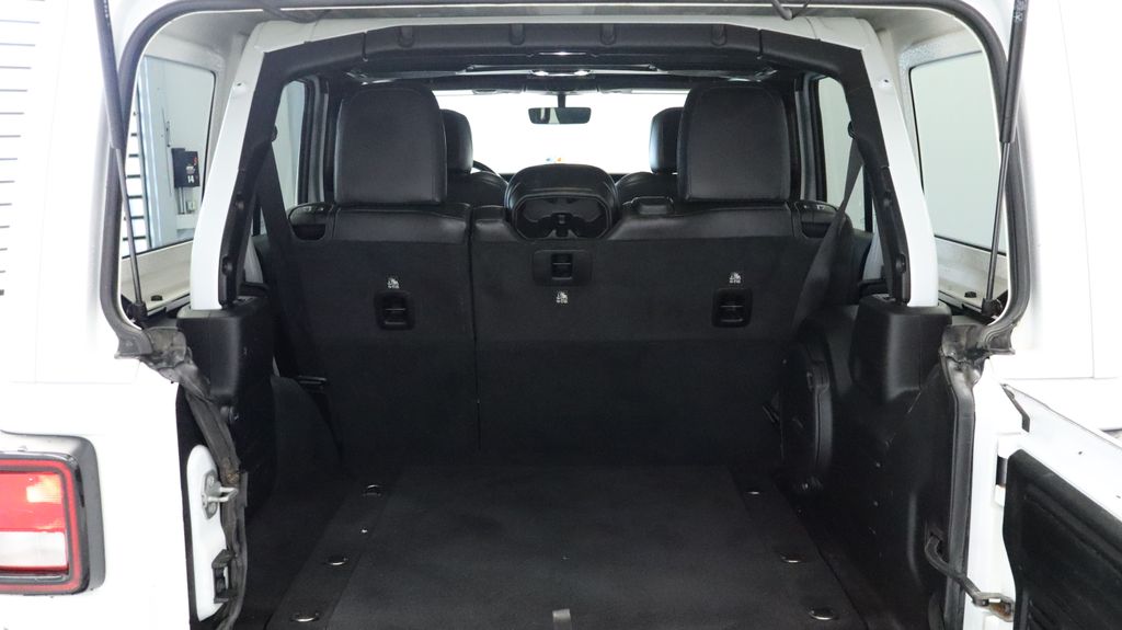 Thumbnail: 2021 Jeep Wrangler - 16