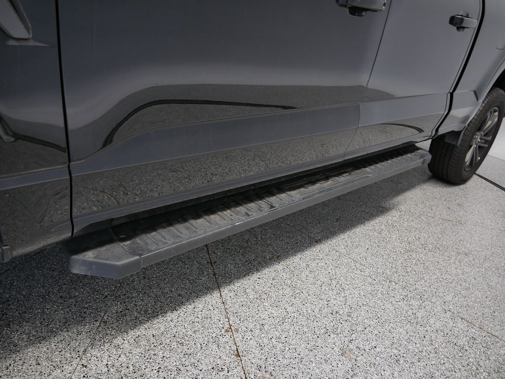 Thumbnail: 2022 Ford F-150 - 16