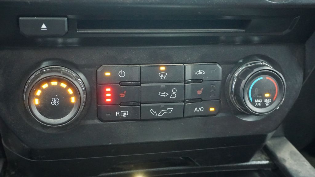 Thumbnail: 2016 Ford F-150 - 30