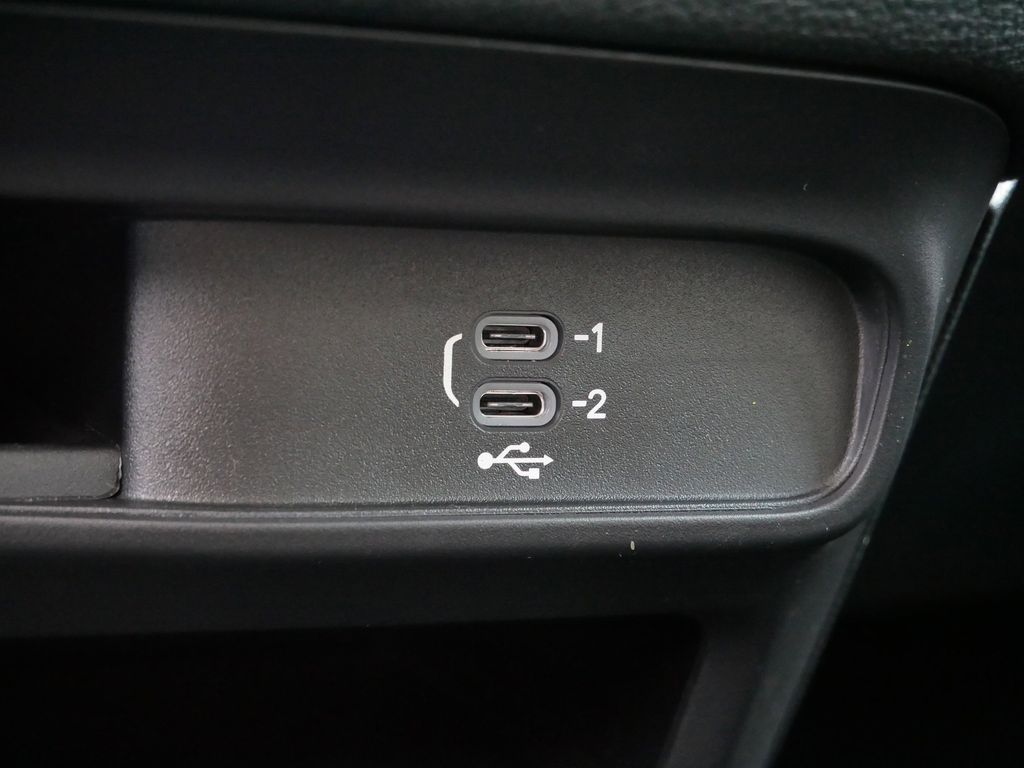 Thumbnail: 2026 Chrysler Pacifica - 37