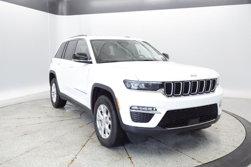 Thumbnail: 2023 Jeep Grand Cherokee - 9