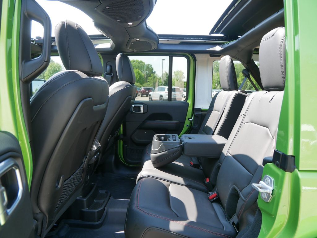 Thumbnail: 2025 Jeep Wrangler - 22