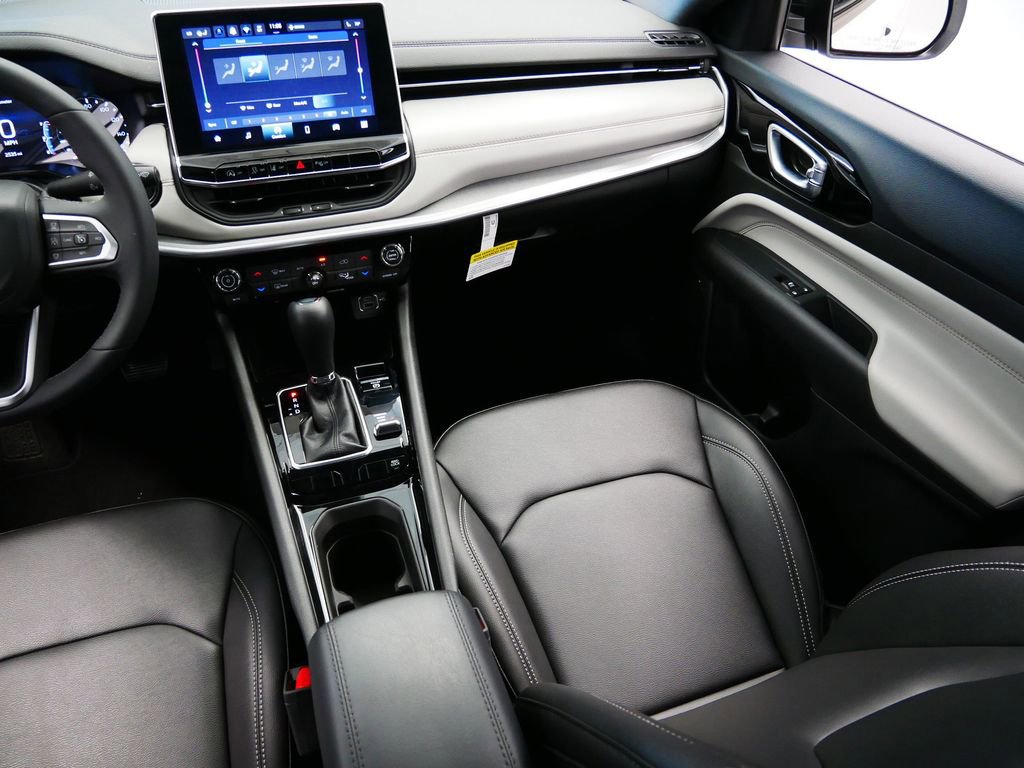 Thumbnail: 2025 Jeep Compass - 18