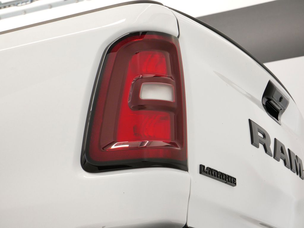 Thumbnail: 2026 RAM 1500 - 18