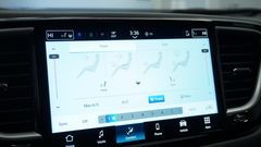 Thumbnail: 2026 Chrysler Voyager - 30