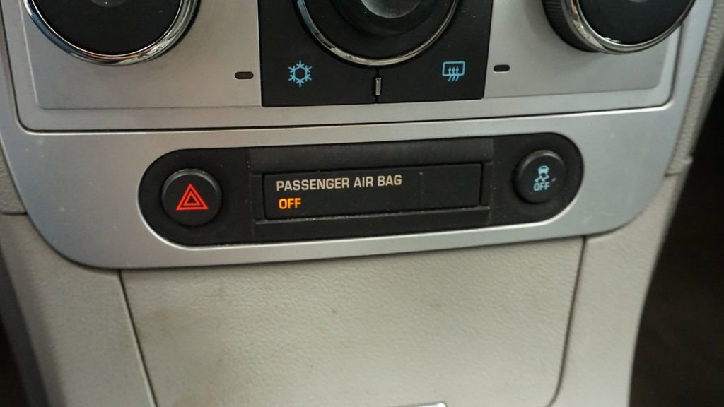 Thumbnail: 2012 Chevrolet Malibu - 27