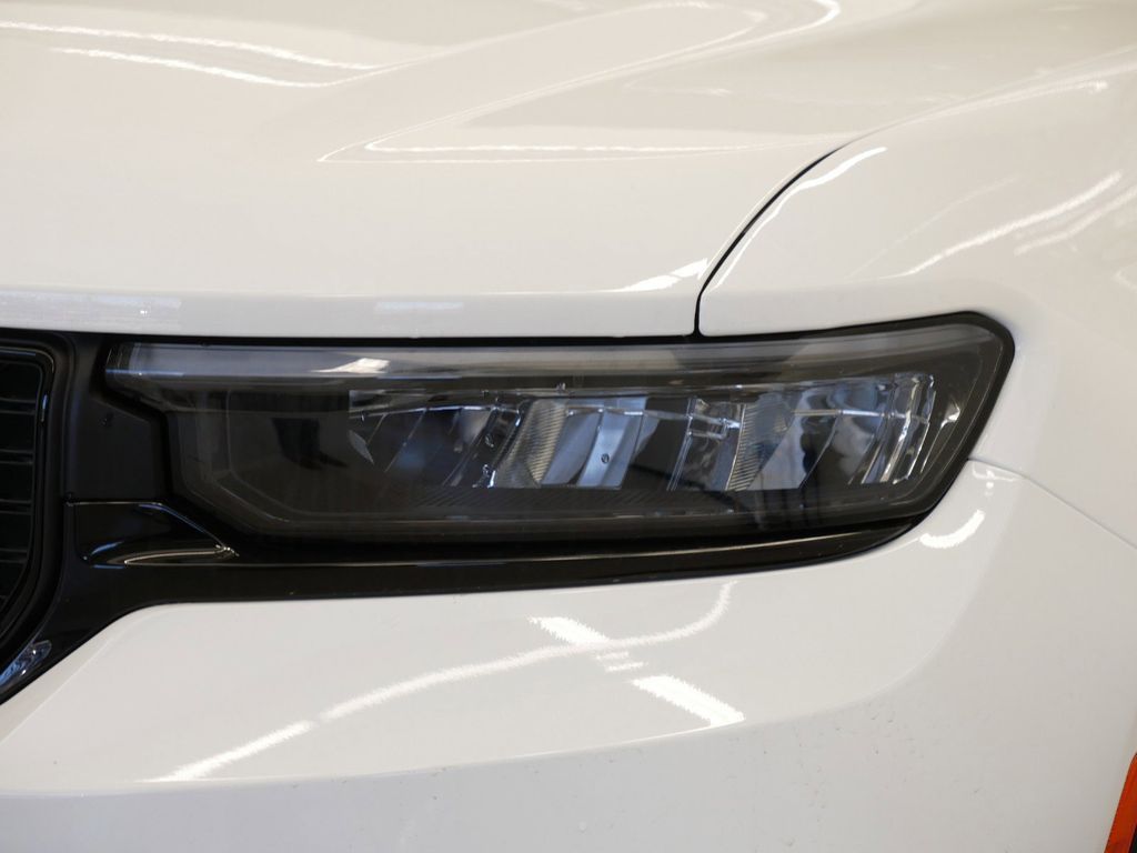 Thumbnail: 2025 Jeep Grand Cherokee - 18