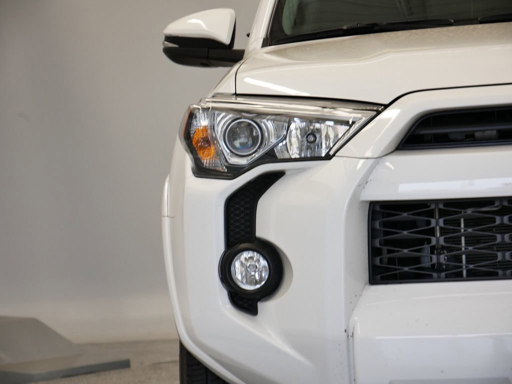 Thumbnail: 2020 Toyota 4Runner - 50