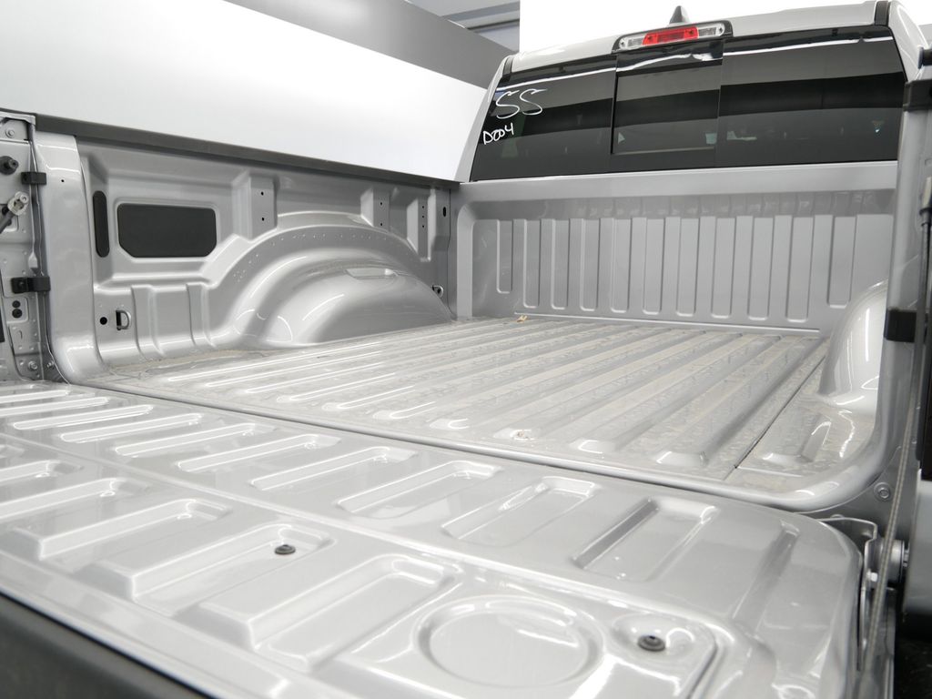 Thumbnail: 2025 RAM 1500 - 22