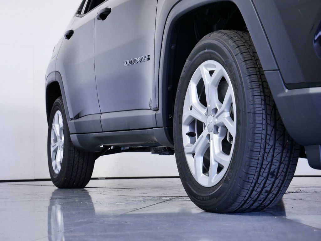 Thumbnail: 2024 Jeep Compass - 5