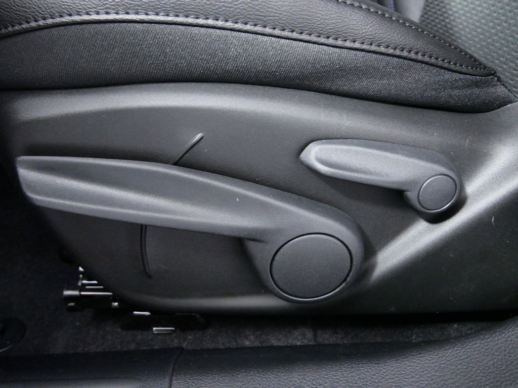 Thumbnail: 2024 Jeep Compass - 38