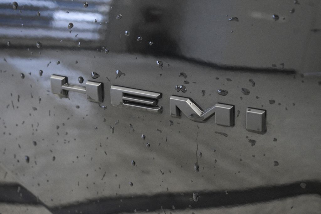 Thumbnail: 2021 Dodge Durango - 21