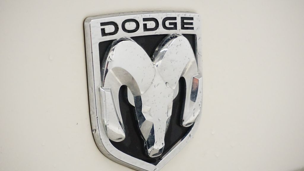 Thumbnail: 2009 Dodge Ram 1500 - 19
