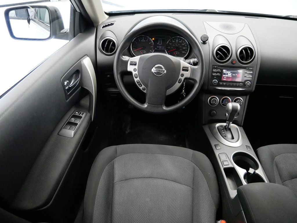 Thumbnail: 2014 Nissan Rogue - 9