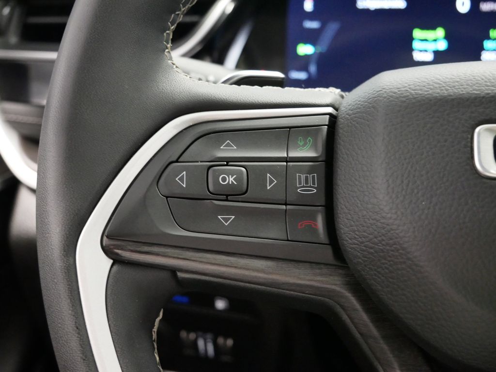 Thumbnail: 2022 Jeep Grand Cherokee - 28