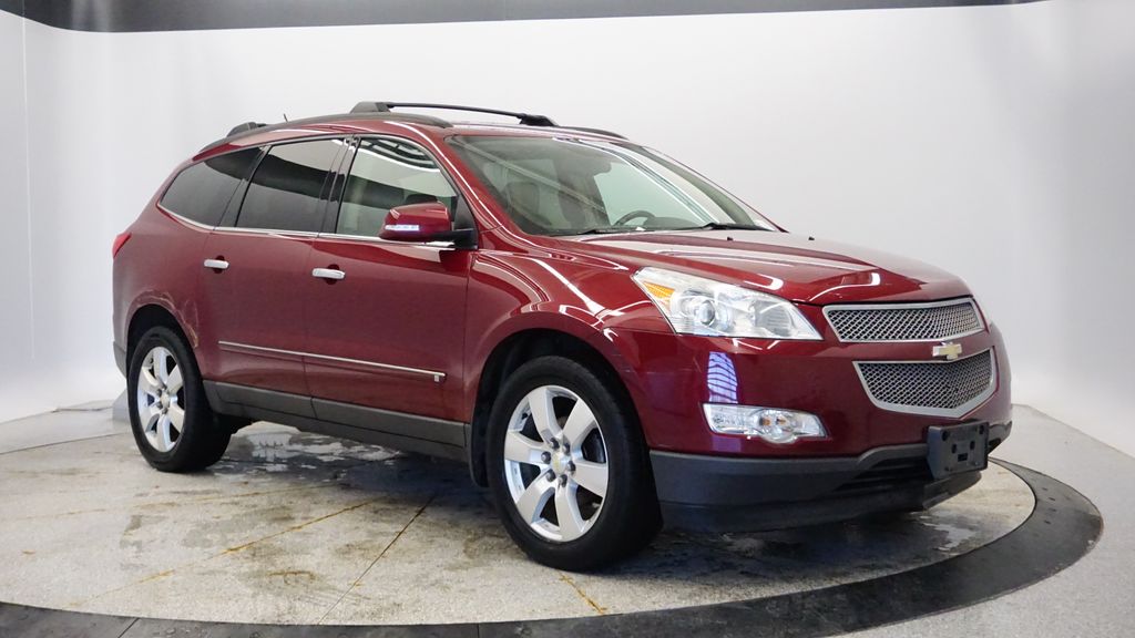 Thumbnail: 2009 Chevrolet Traverse - 7