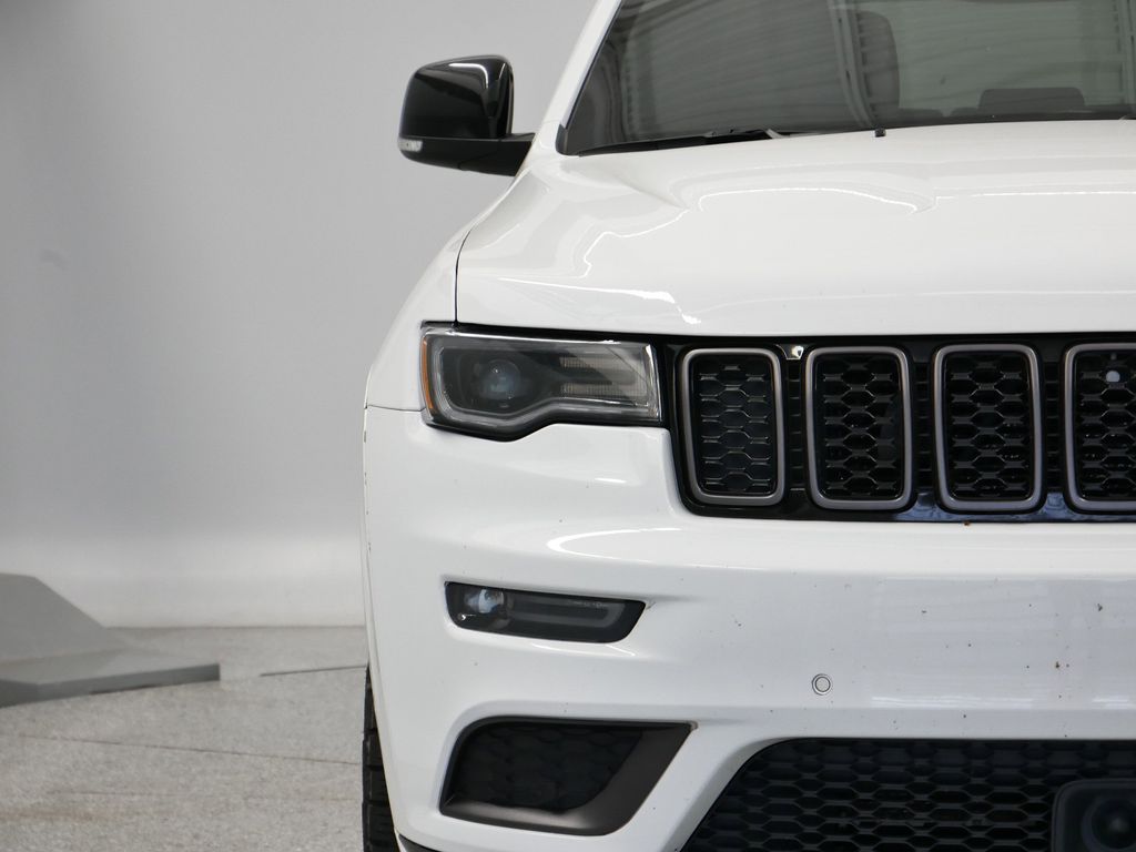 Thumbnail: 2020 Jeep Grand Cherokee - 13