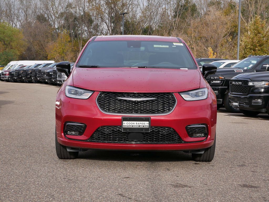 Thumbnail: 2026 Chrysler Pacifica - 49