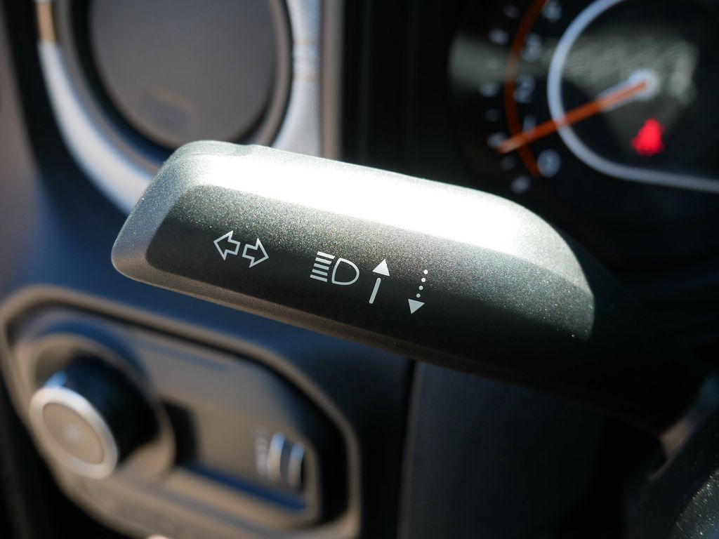 Thumbnail: 2025 Jeep Wrangler - 38