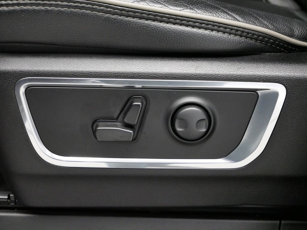 Thumbnail: 2024 RAM 1500 - 6