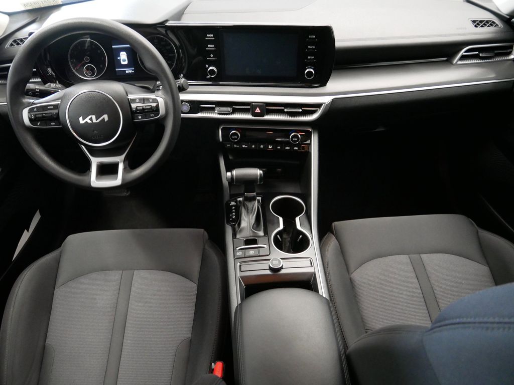Thumbnail: 2022 Kia K5 - 17