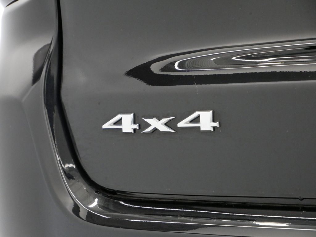 Thumbnail: 2024 Jeep Compass - 23