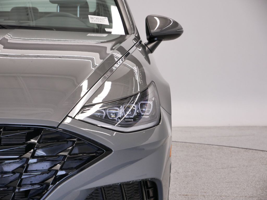 Thumbnail: 2023 Hyundai Sonata - 13
