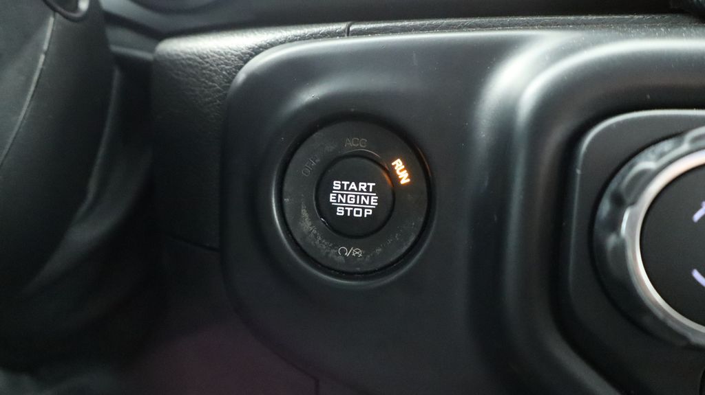 Thumbnail: 2021 Jeep Wrangler - 30