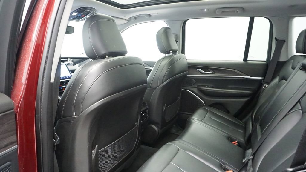 Thumbnail: 2023 Jeep Grand Cherokee - 21