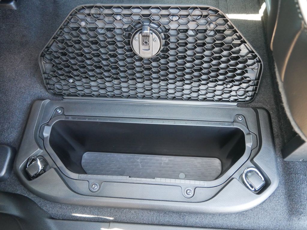 Thumbnail: 2025 RAM 1500 - 21