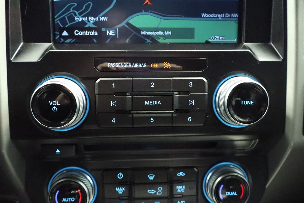 Thumbnail: 2016 Ford F-150 - 37