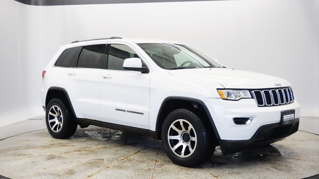 Thumbnail: 2017 Jeep Grand Cherokee - 10