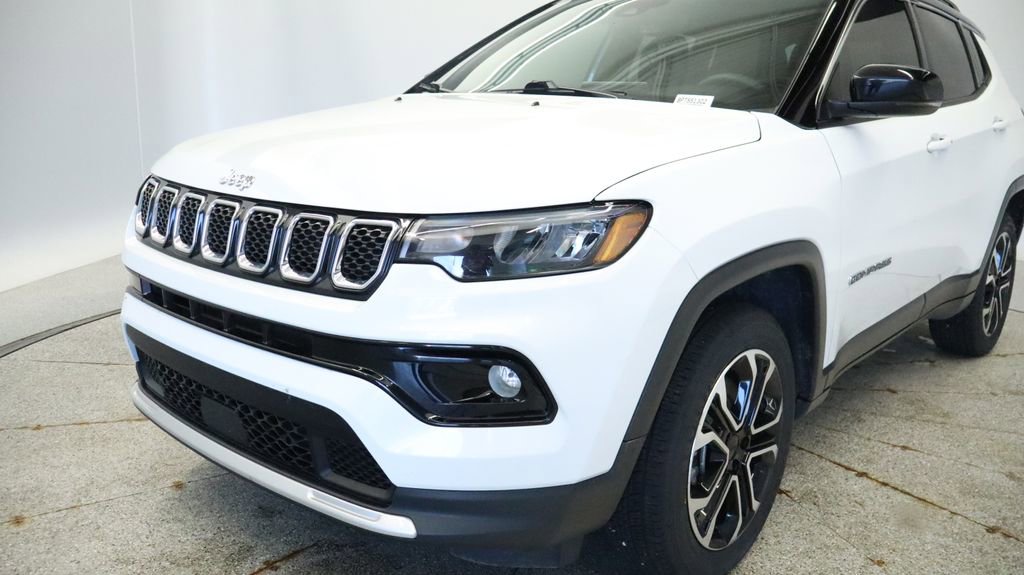 Thumbnail: 2023 Jeep Compass - 13