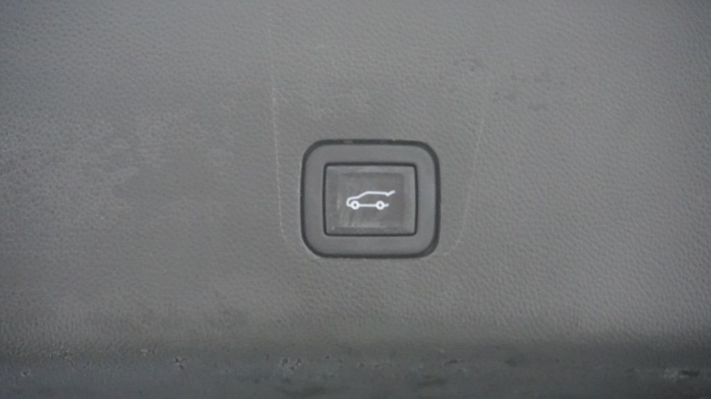 Thumbnail: 2023 Chevrolet Traverse - 20