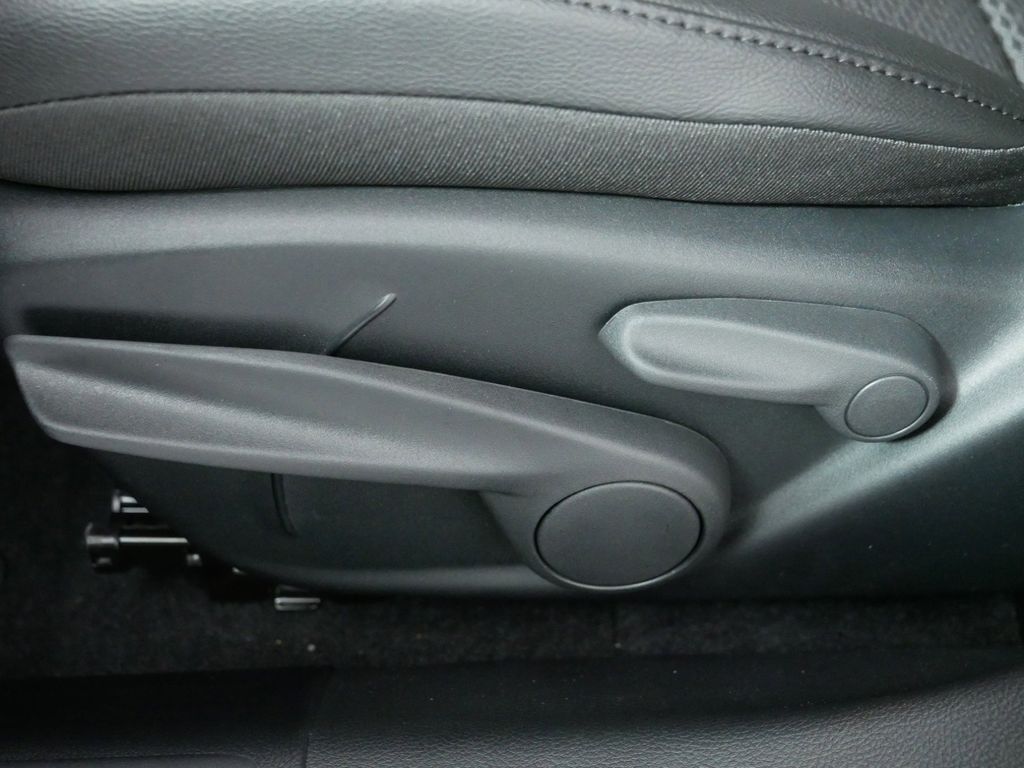 Thumbnail: 2025 Jeep Compass - 37