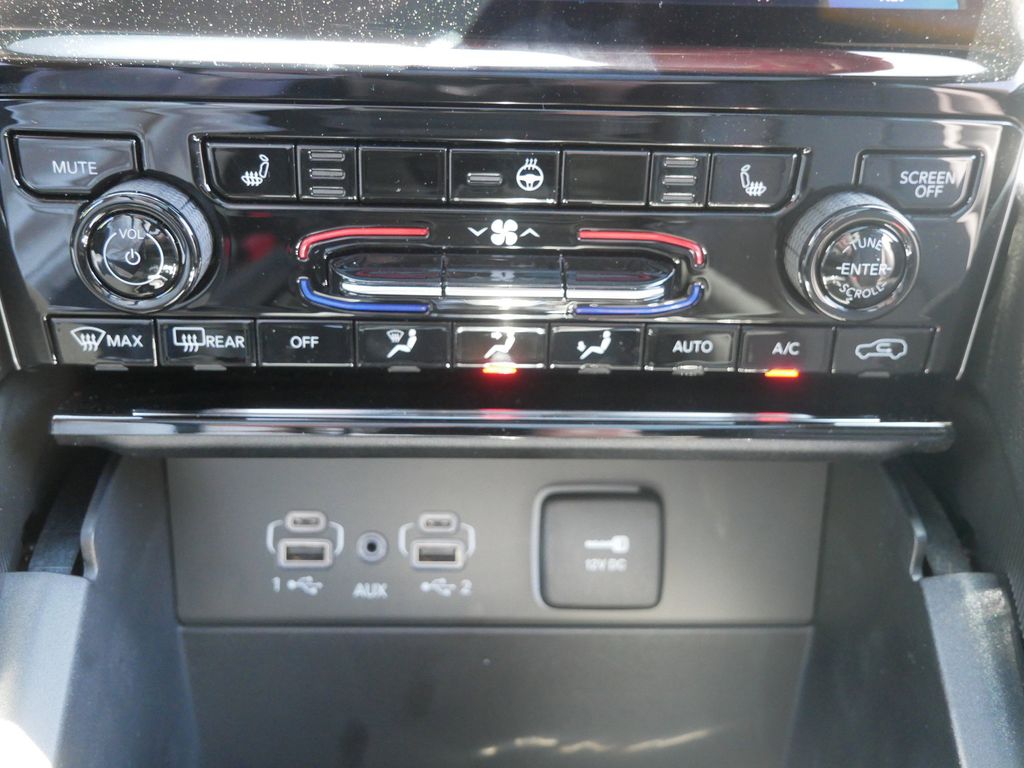 Thumbnail: 2025 Jeep Grand Cherokee - 41