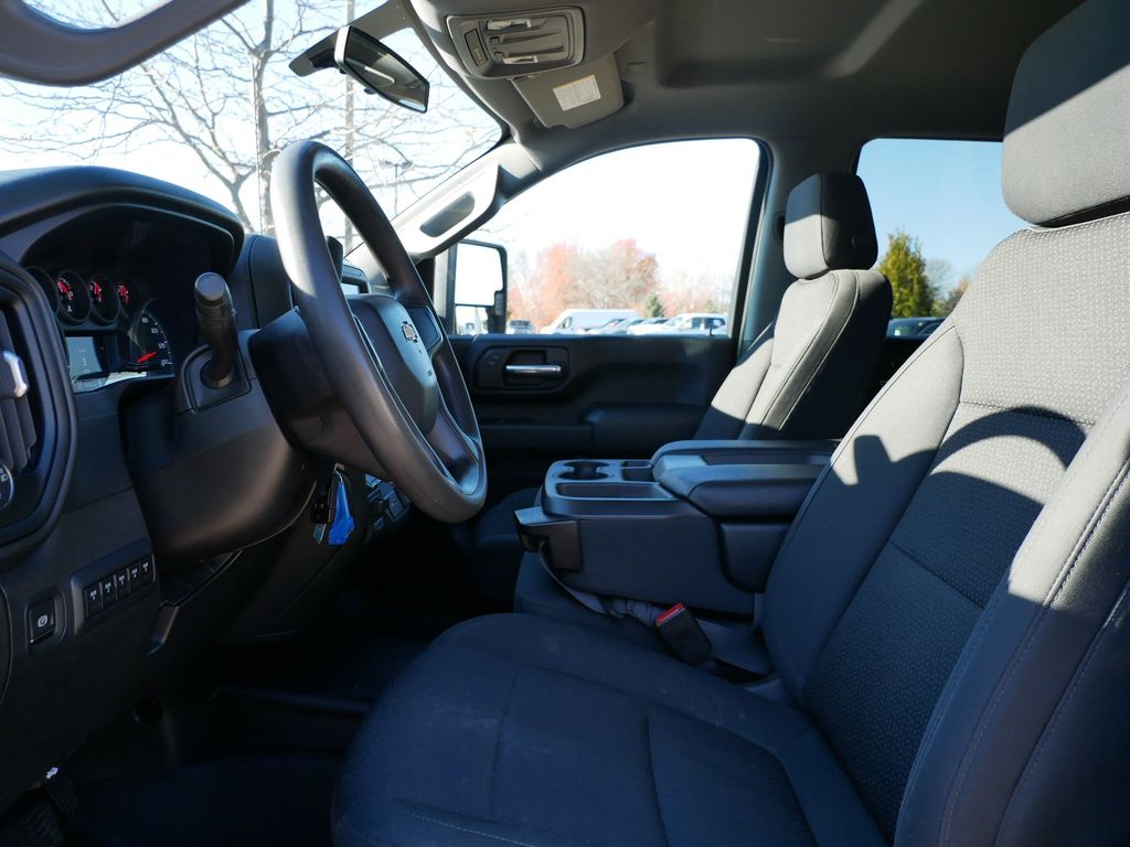 Thumbnail: 2021 Chevrolet Silverado 2500 - 30