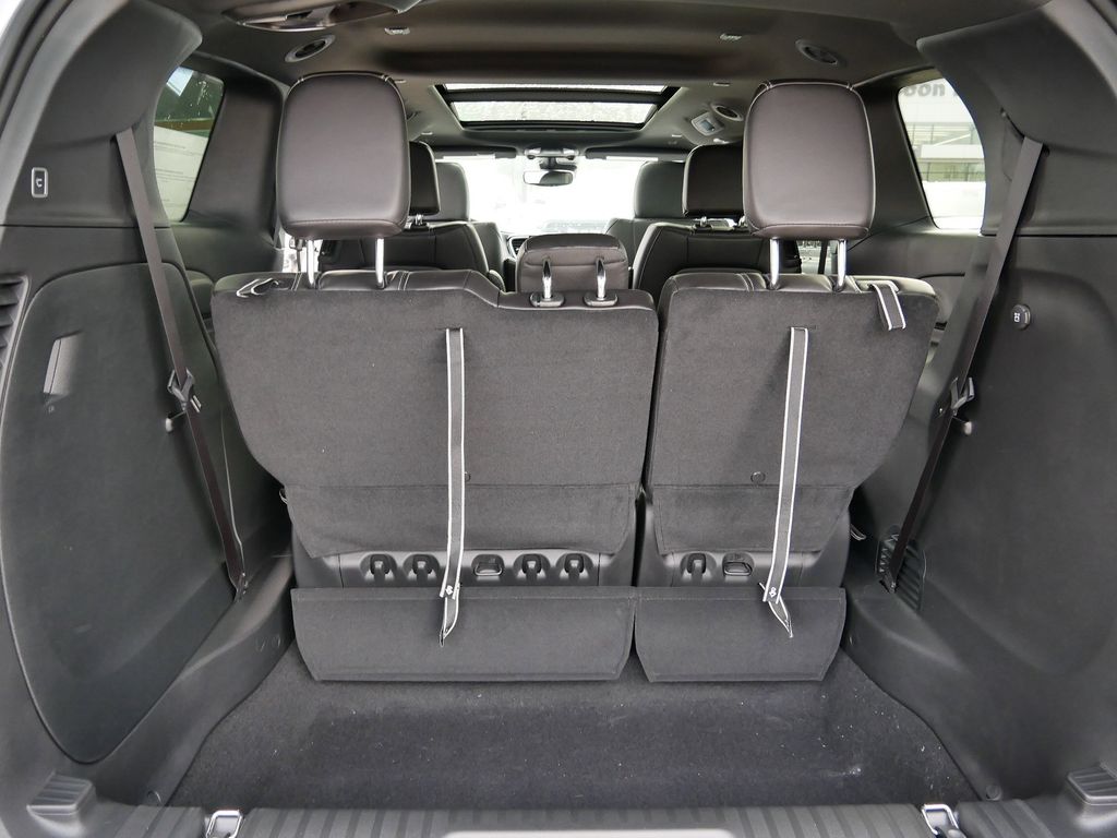 Thumbnail: 2026 Chrysler Pacifica - 10