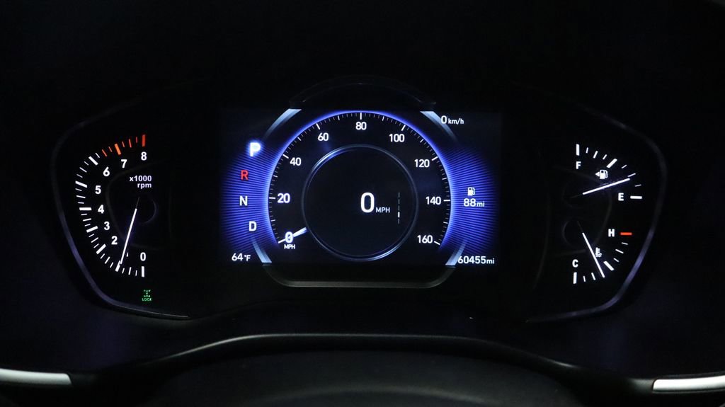 Thumbnail: 2020 Hyundai Santa Fe - 32