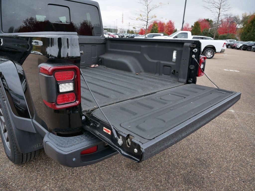 Thumbnail: 2021 Jeep Gladiator - 39