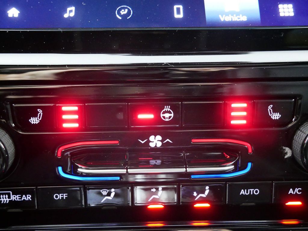 Thumbnail: 2025 Jeep Grand Cherokee L - 45