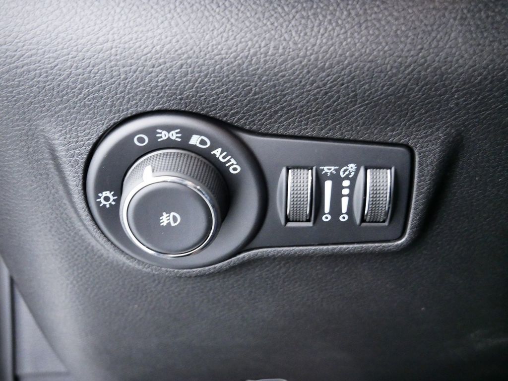 Thumbnail: 2024 Jeep Compass - 35